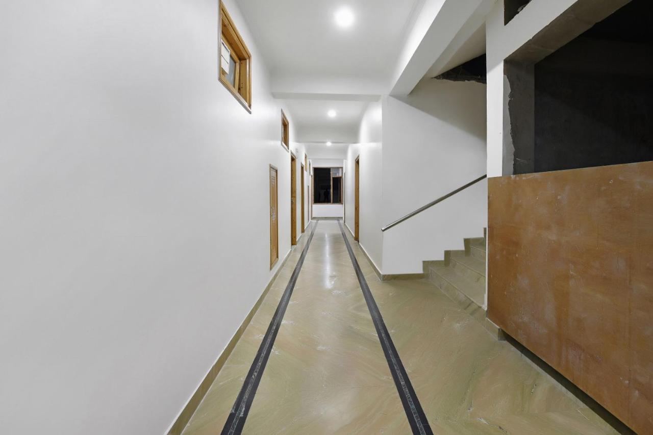 Oyo 23533 Mount View Hotel กูลู ภายนอก รูปภาพ