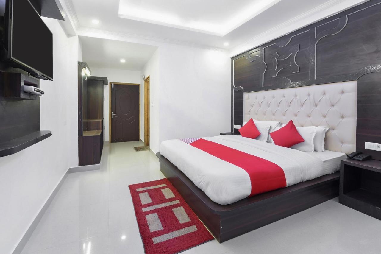 Oyo 23533 Mount View Hotel กูลู ภายนอก รูปภาพ
