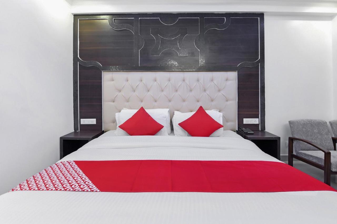 Oyo 23533 Mount View Hotel กูลู ภายนอก รูปภาพ