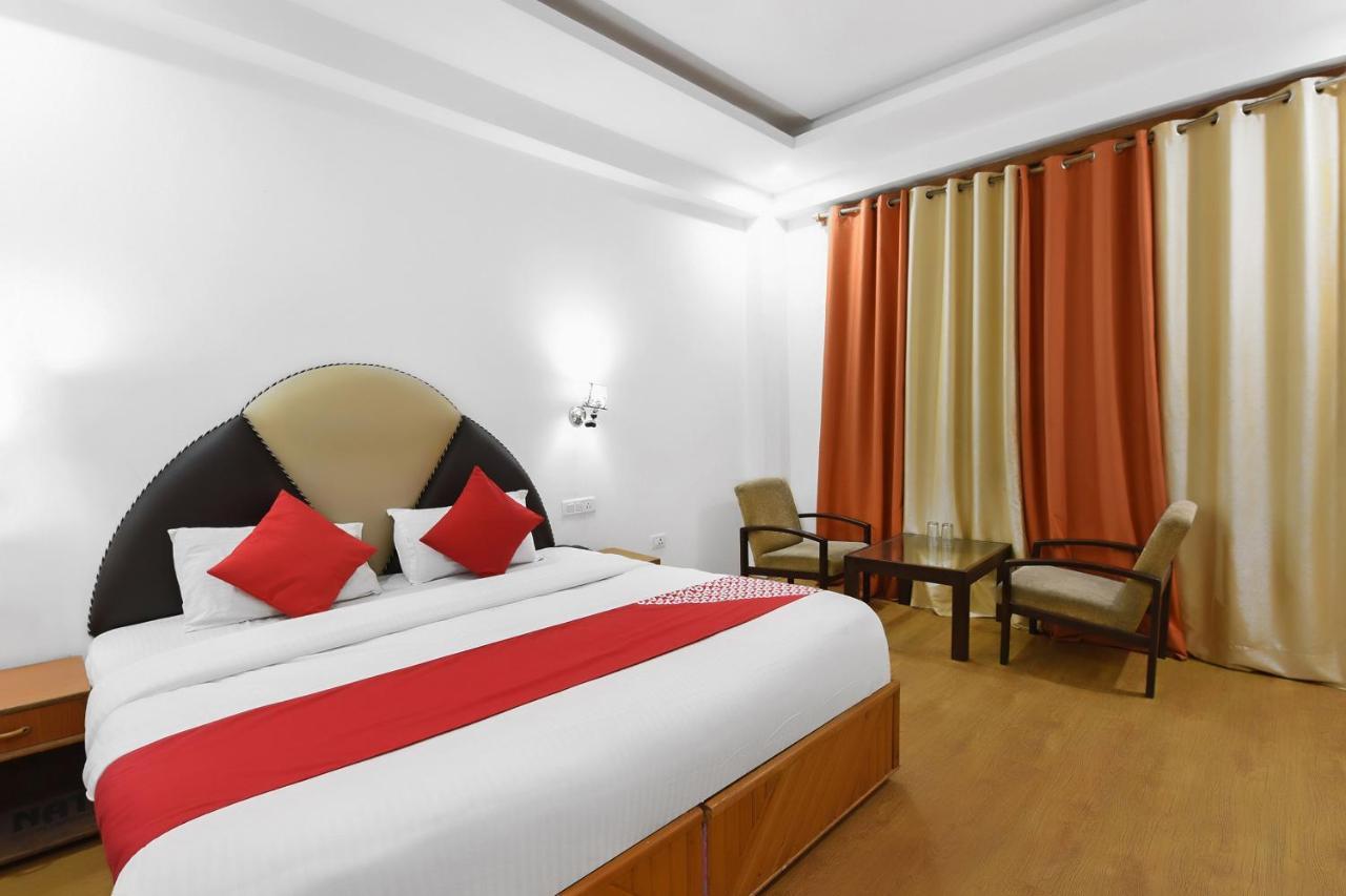 Oyo 23533 Mount View Hotel กูลู ภายนอก รูปภาพ