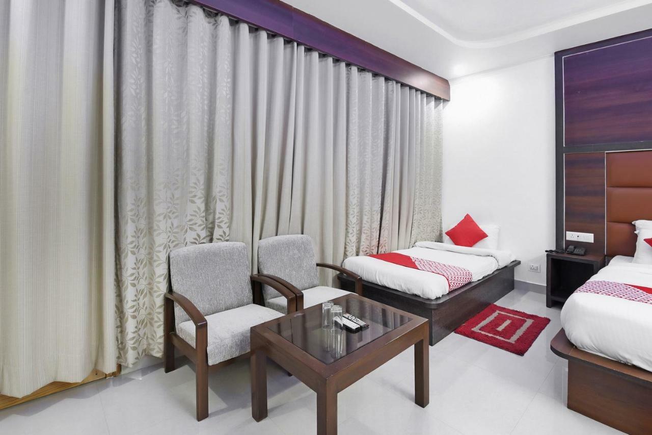 Oyo 23533 Mount View Hotel กูลู ภายนอก รูปภาพ